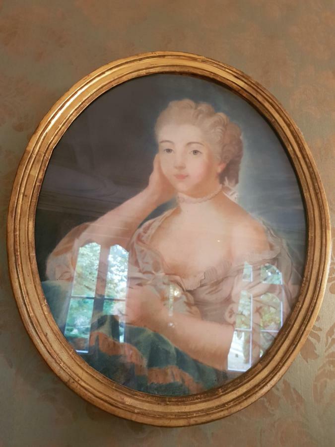 Le Manoir Du Thouron Pensión